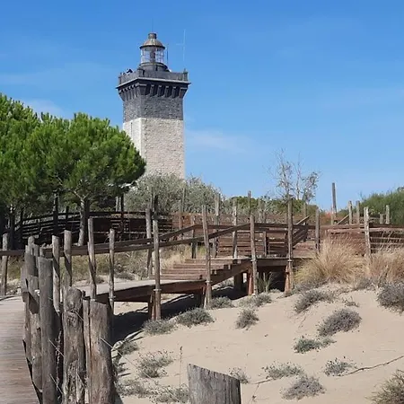 Les Sables D'or Grau Du Roi Apartment *